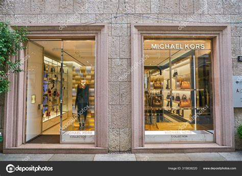 michael kors empresa